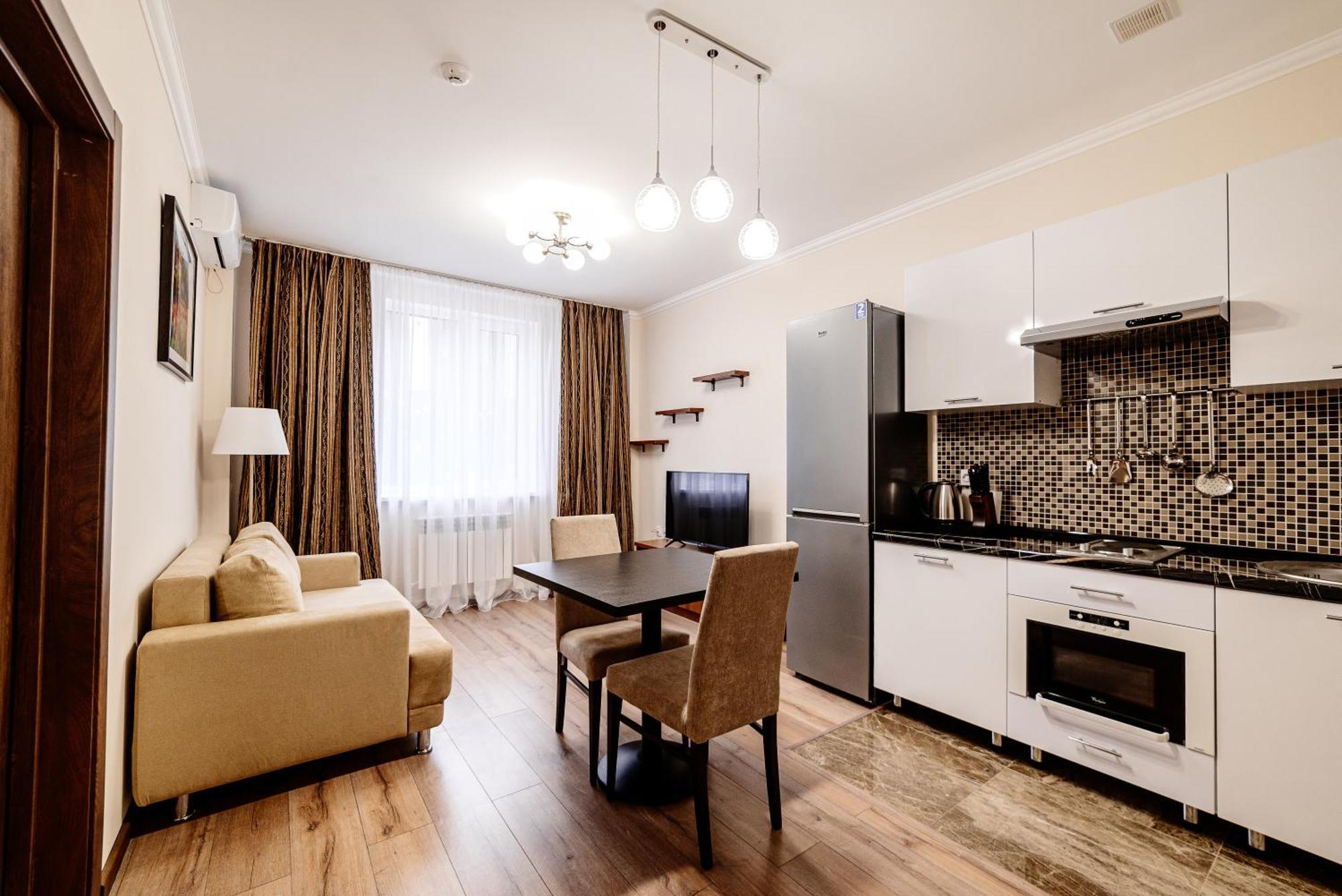Chagala Hotel Aksai Aksay Bagian luar foto