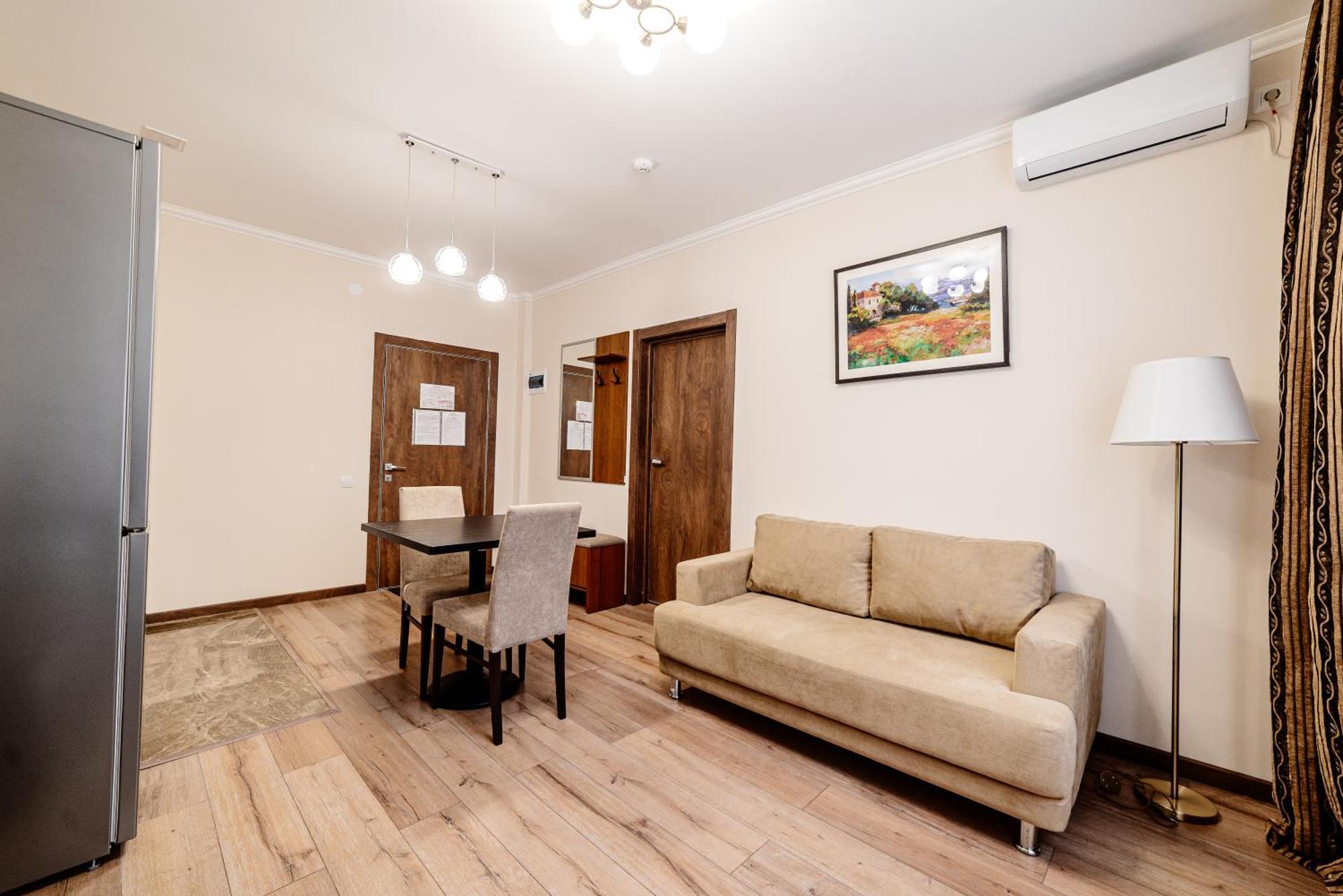 Chagala Hotel Aksai Aksay Bagian luar foto