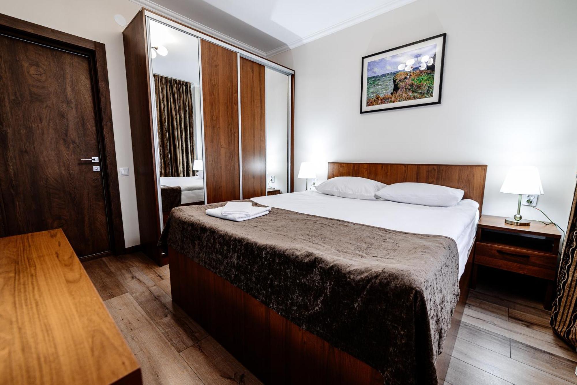 Chagala Hotel Aksai Aksay Bagian luar foto