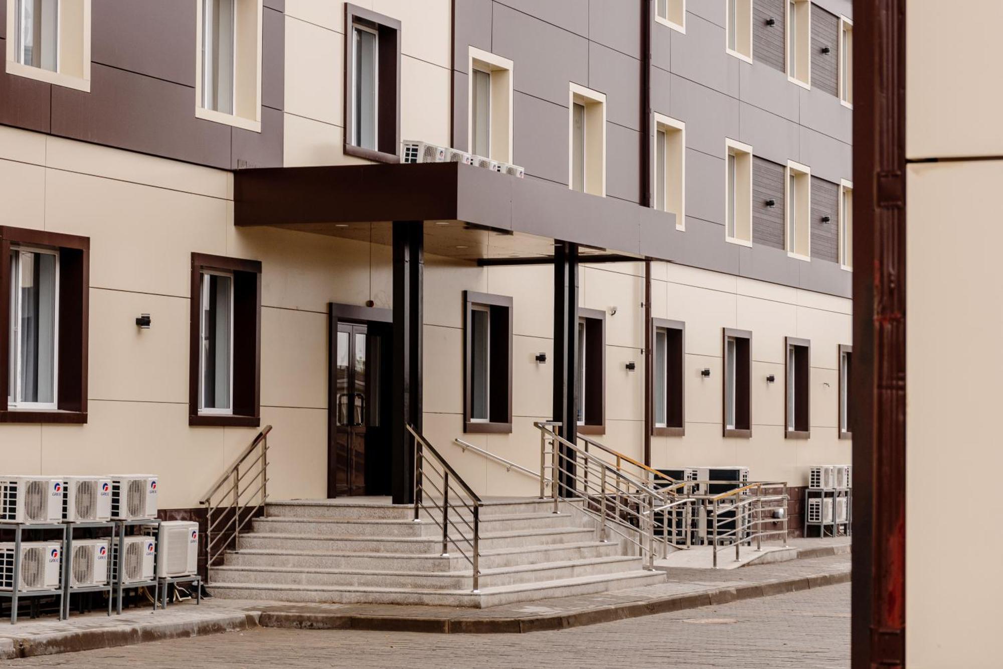 Chagala Hotel Aksai Aksay Bagian luar foto